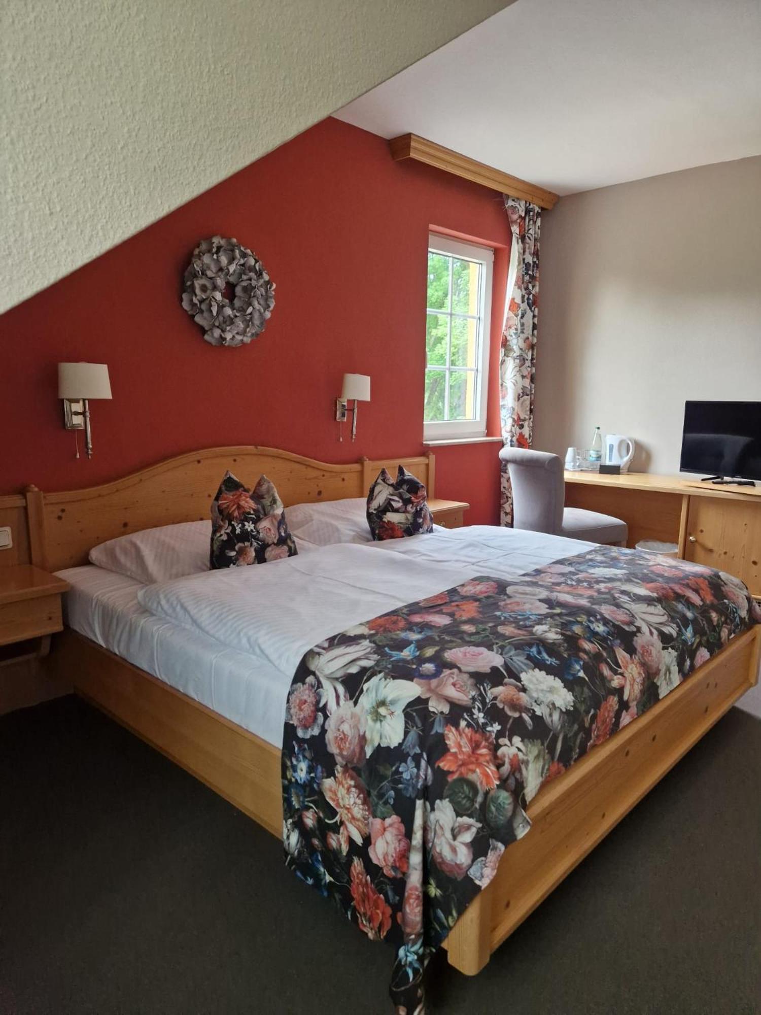 Hildebrandts Landhotel Klettbach Buitenkant foto